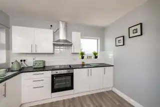 2 Green RoadImage 7