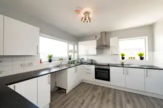 2 Green RoadImage 4