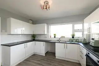 2 Green RoadImage 5