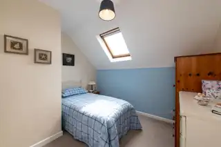 2 Green RoadImage 21