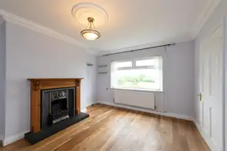 3 JordanstownImage 3