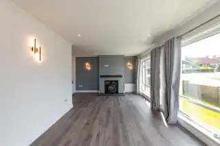 5 Cairnshill ParkImage 4