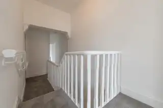 186 Ravenhill AvenueImage 11