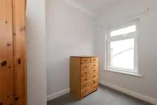 186 Ravenhill AvenueImage 13
