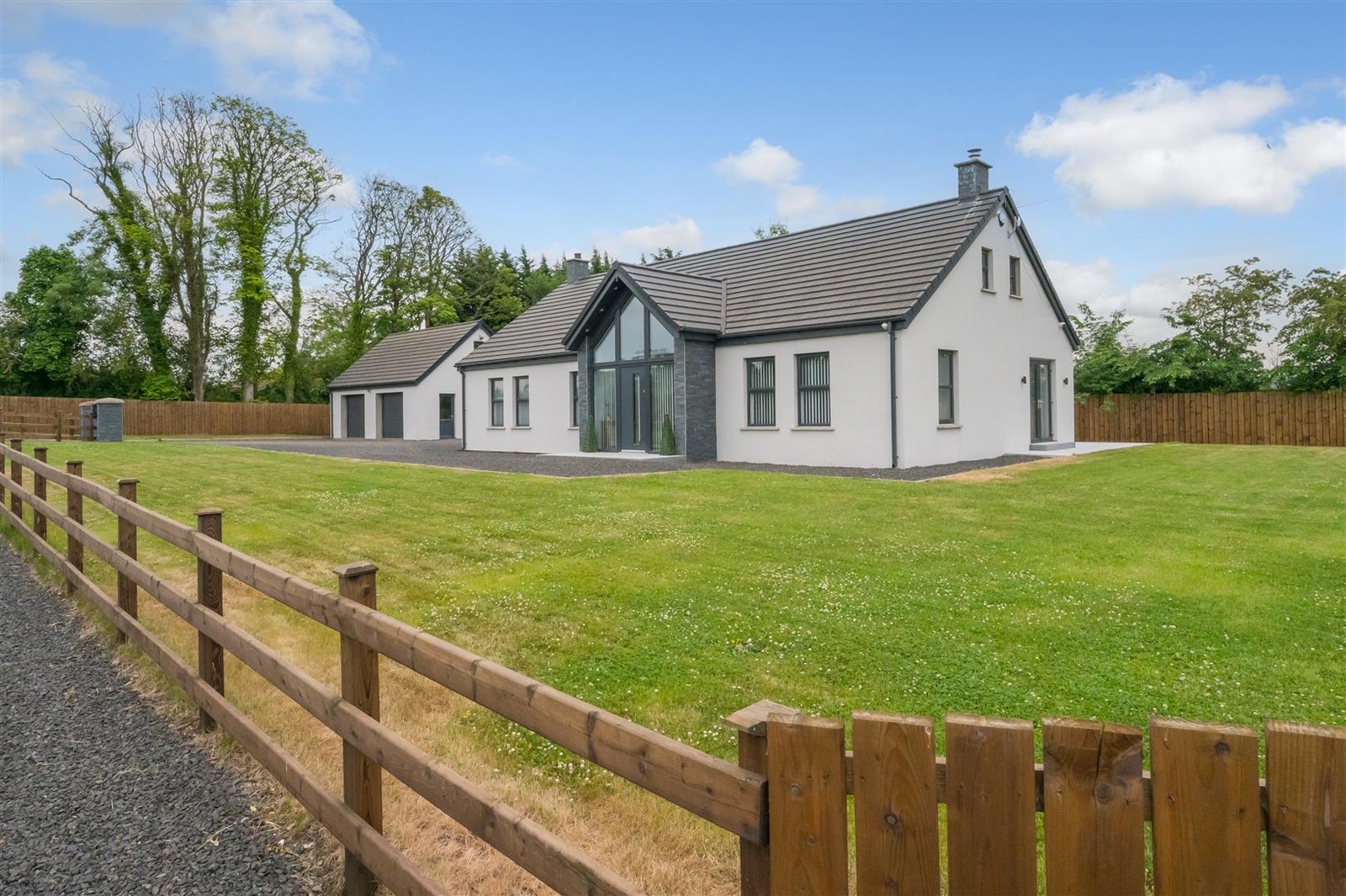 Properties for Sale in Dundrod