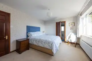 3 Tudor GroveImage 17