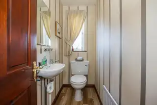 3 Tudor GroveImage 4