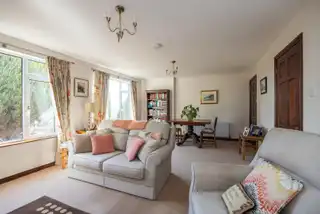 3 Tudor GroveImage 8