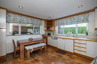 3 Tudor GroveImage 11