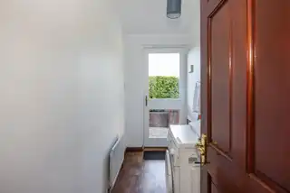 3 Tudor GroveImage 12