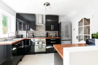 23 Collinward DriveImage 13