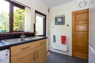5 Sunninghill GardensImage 9