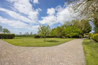 32B Crumlin RoadImage 34