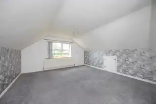 32B Crumlin RoadImage 25