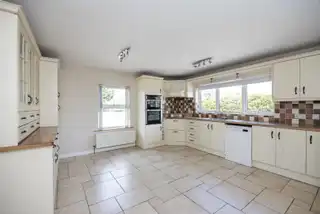 32B Crumlin RoadImage 12