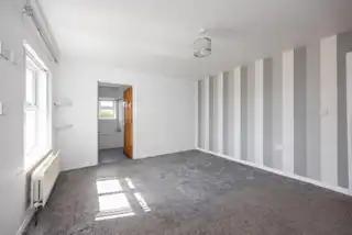 32B Crumlin RoadImage 19