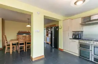 32 Fairview DriveImage 9
