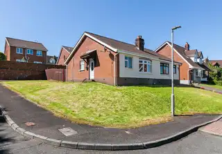 Image 1 for 25 Hollybrook Grove