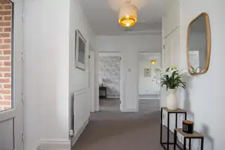 12 Woodford Park EastImage 11
