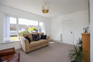 12 Woodford Park EastImage 7