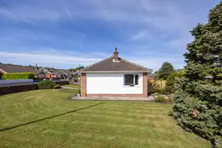 12 Woodford Park EastImage 19