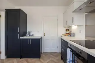 12 Woodford Park EastImage 16