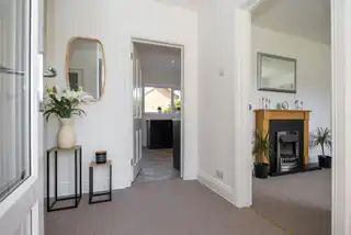 12 Woodford Park EastImage 5