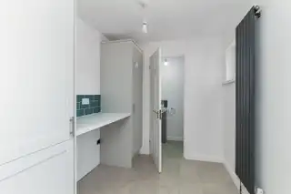 33 Westmount AvenueImage 9