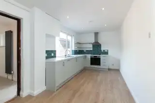 33 Westmount AvenueImage 7