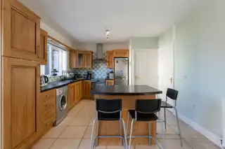 56 LislaynanImage 10