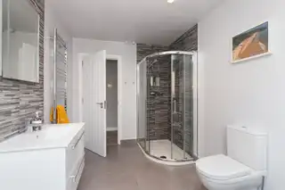 35 Hollybrook AvenueImage 14