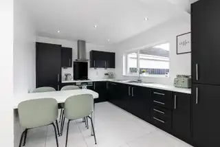 3 Glanroy CrescentImage 7