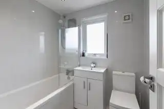 3 Glanroy CrescentImage 20