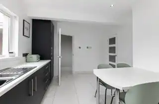 3 Glanroy CrescentImage 9