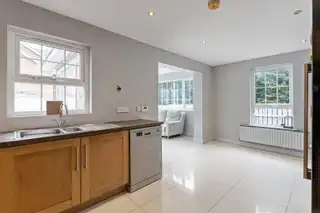 6 Glenview AvenueImage 9