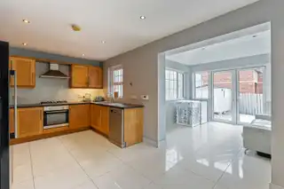 6 Glenview AvenueImage 7