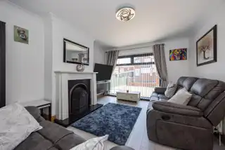 5 Burnthill GardensImage 5