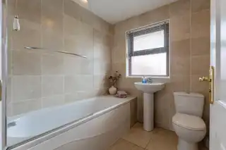 20 Beechgrove GardensImage 18