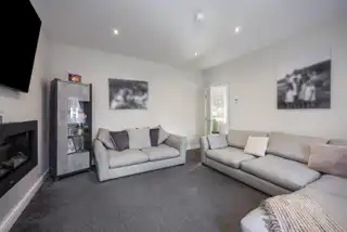 15 Belmont Hall WayImage 7