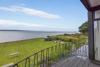 Shore RoadImage 22