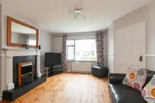 90 Elmfield RoadImage 6