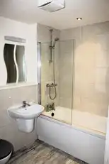 20 Milfort MewsImage 11