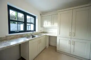 22 Iveagh HallImage 10