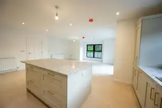 22 Iveagh HallImage 6