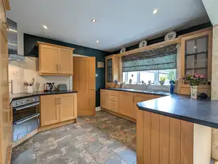 7 MeadowvaleImage 9