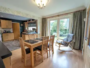 7 MeadowvaleImage 10