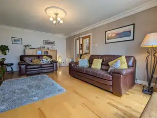 7 MeadowvaleImage 7