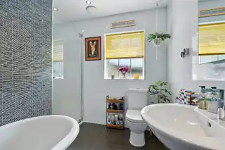 7 RiversideImage 25