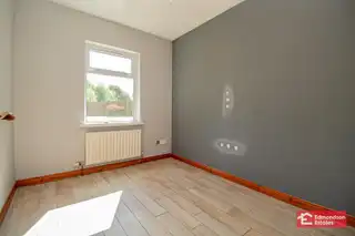 31 Riverview ParkImage 19