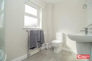 18 Shaws WoodImage 27